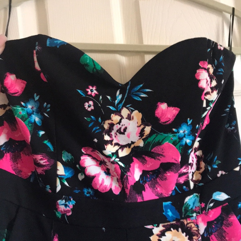 Sweetheart tube-top floral jumper. Express